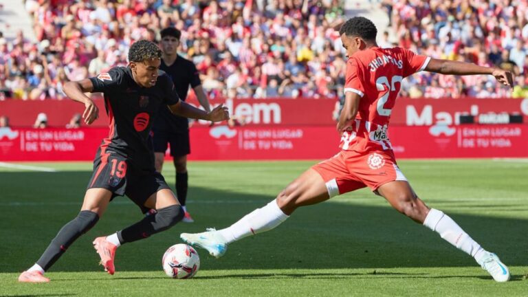 El Barca golea a pesar de terminar con un hombre menos